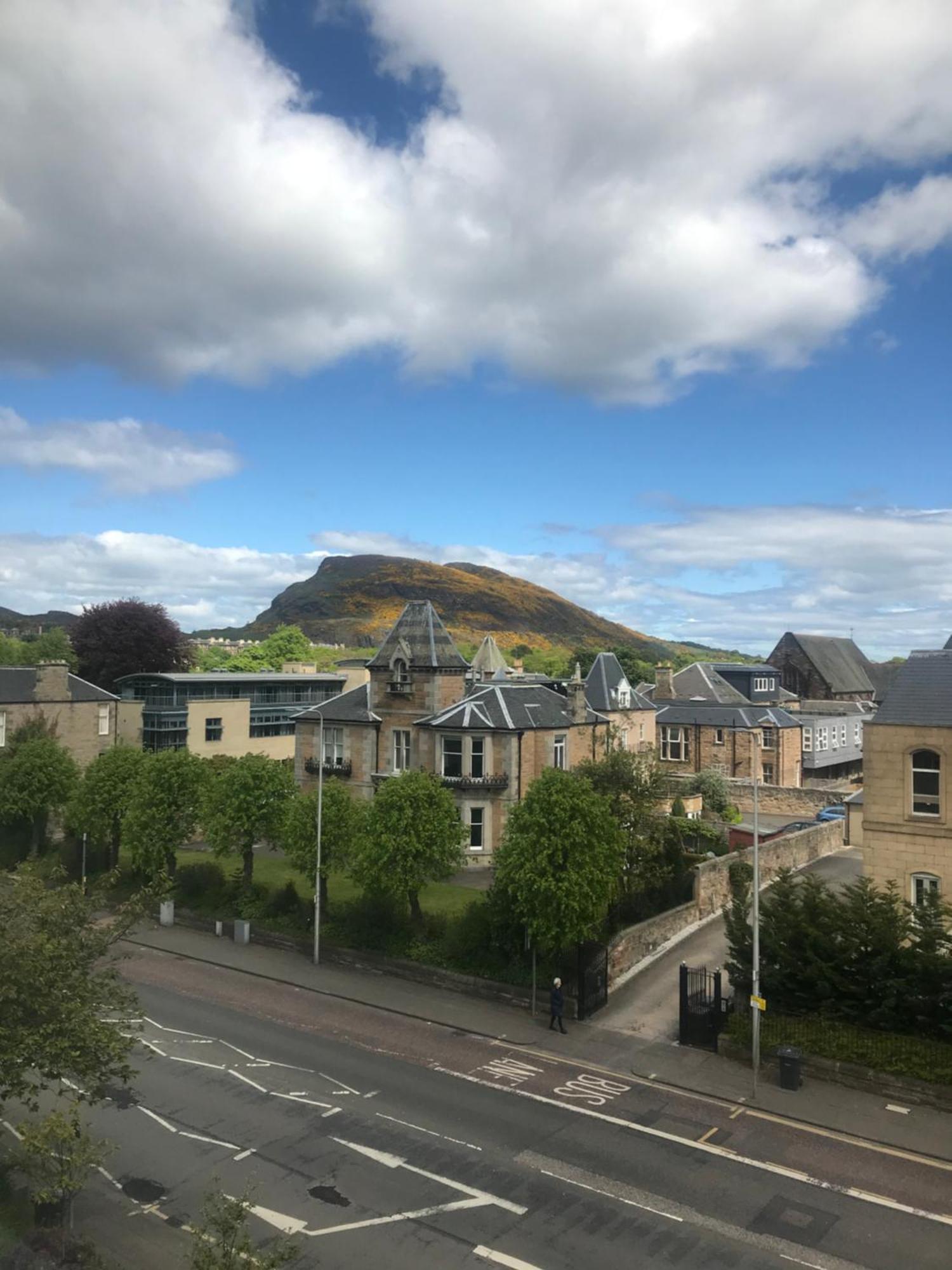 Гостевой дом 18 Craigmillar Park